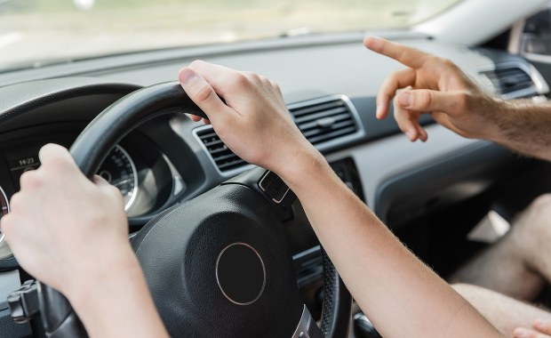 Pirat drogowy uciekał przed policją. Funkcjonariuszy zaskoczył jego wiek