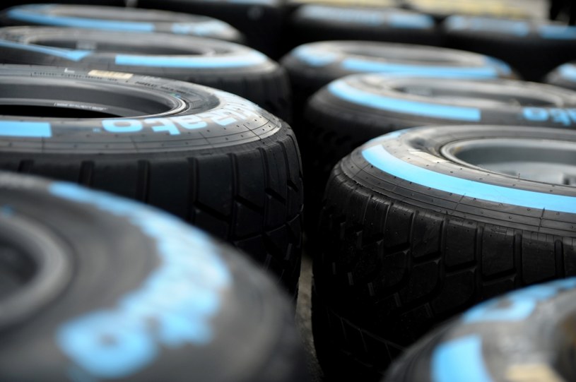 Pirelli ogłosiło wybór opon na kolejne GP /AFP