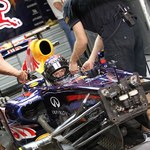 Pirelli sprawdzi, co się stało z oponą Vettela
