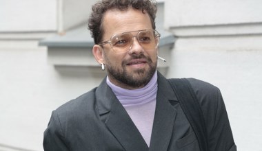 Piróg ogłosił odejście po 25 latach i nagle wrócił pod siedzibę TVN. Oficjalnie przekazał. "Nowy rozdział"