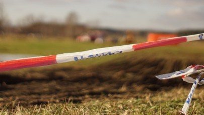 Pirotechnicy badają tajemniczy obiekt pod Puckiem. "Został zrobiony w warunkach domowych" 