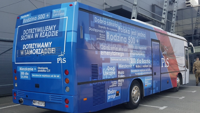 "PiS-busy" ruszają w Polskę. "Dotrzymujemy słowa w rządzie, dotrzymamy w samorządzie"