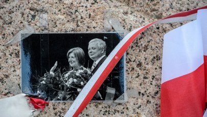 PiS: Krakowskie Przedmieście najlepsze na pomnik smoleński. Ratusz woli ul. Focha