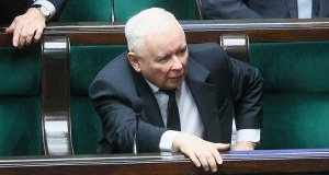 PiS-owi rośnie, Konfederacje idą łeb w łeb. Nowy sondaż