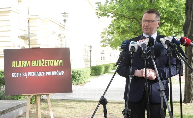 PiS rusza na kontrolę w państwowych spółkach. "Alarm"