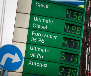 PiS "z przyjemnością" informuje o podwyżce cen paliw!