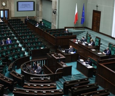 PiS zaostrza regulamin Sejmu. Opozycja mówi o kneblowaniu