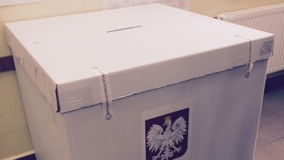 PiS zapomniał o unijnym prawie? Transmisji z wyborów nie będzie