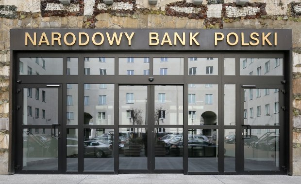 PiS złożyło w Sejmie projekt noweli ustawy ws. jawności zarobków w NBP