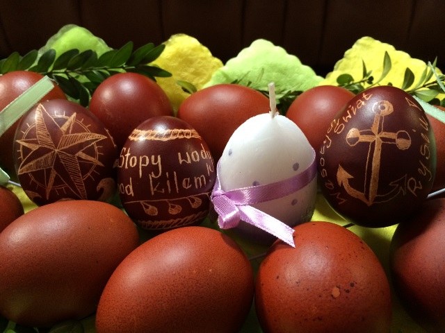 Pisanki przygotowane na rejs dla kapitana Tomasza Kosiewicza /Kuba Kaługa /RMF FM