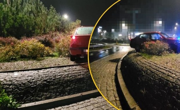 Pisk opon i policyjny pościg. Auto "wylądowało" na rondzie