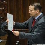 Pismo bez odpowiedzi. Sikorski ujawnia list do prezydenta