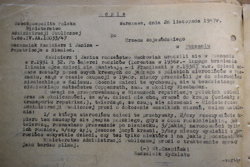 Gaukinderheim w Kaliszu. Przystanek-widmo dla zrabowanych dzieci Pismo z 28 listopada 1947 roku dotyczące rodzeństwa wywiezionego do Gaukinderheim w Kaliszu /Ewelina Karpińska-Morek /INTERIA.PL