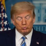Pisze w nocy, zamyka oczy w dzień. Czy Donald Trump nie śpi za mało?