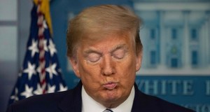 Pisze w nocy, zamyka oczy w dzień. Czy Donald Trump nie śpi za mało?