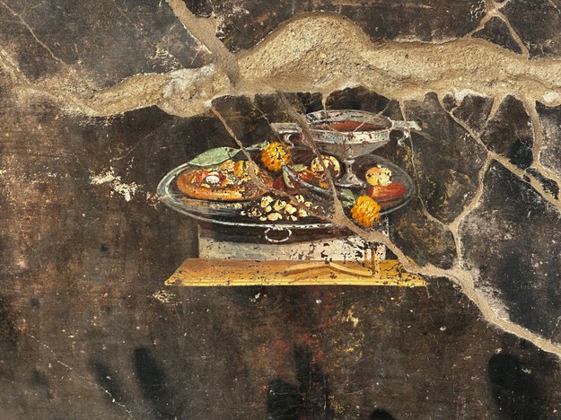 "Pizza" na antycznym fresku /foto: Pompeii - Parco Archeologico/Facebook /