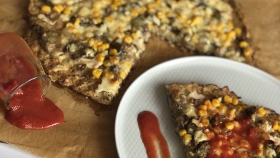 Pizza na spodzie z kalafiora. Wypróbuj koniecznie 