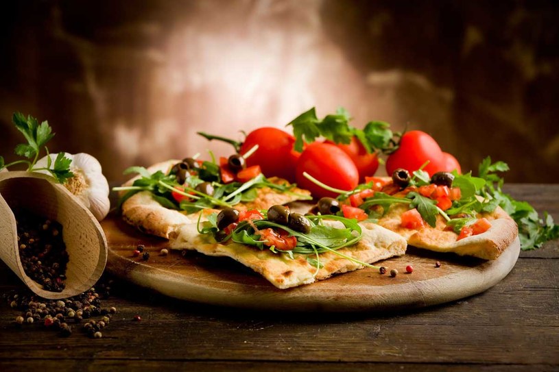 Pizza wegetariańska /123RF/PICSEL