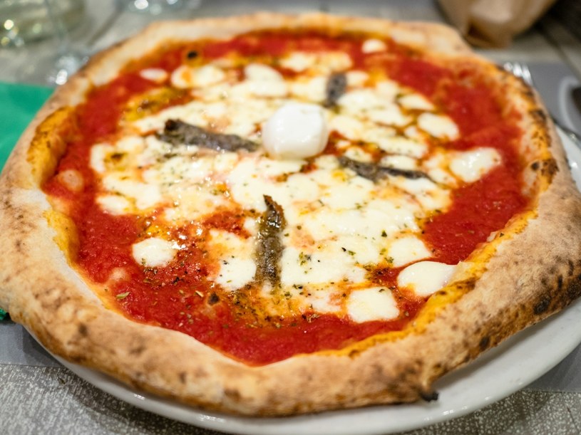 Pizza z anchois /123RF/PICSEL