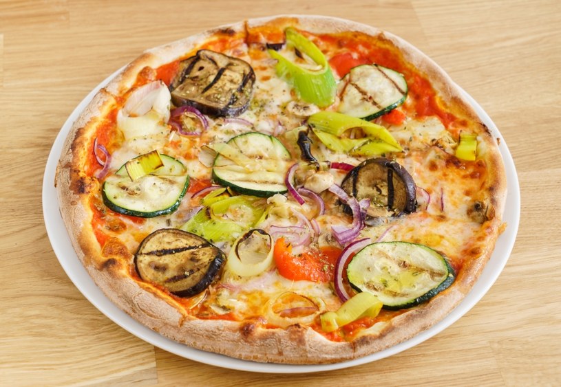 Pizza z cukinią /123RF/PICSEL