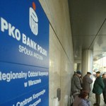 PKO Bank Polski ochoczo sypnie groszem