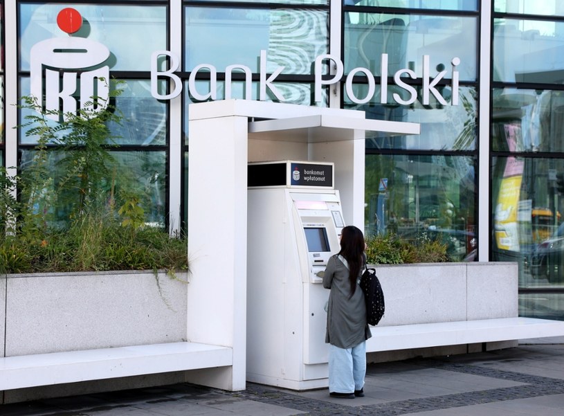PKO BP miał 5,5 mld zł zysku w zeszłym roku. /	Wojciech Olkuśnik /East News