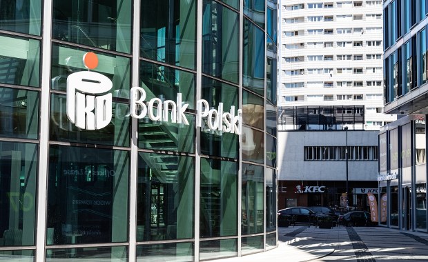 PKO BP ostrzega klientów. Kolejne oszustwo i pilny komunikat banku