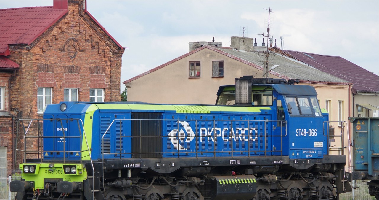 PKP Cargo rozwiązało za dwuletnim wypowiedzeniem Zakładowy Układ Zbiorowy Pracy /Marek BAZAK/East News /East News