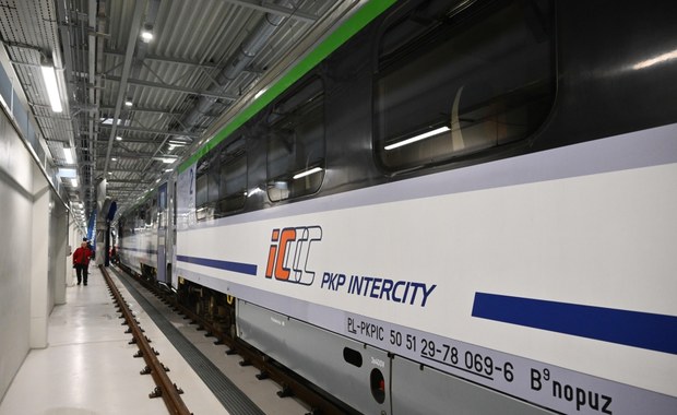 ​PKP Intercity znosi obowiązek rezerwacji miejsc w części pociągów