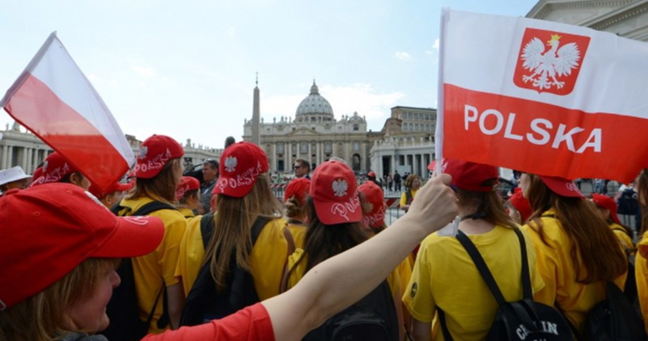 Plac św. Piotra przed kanonizacją Jana Pawła II