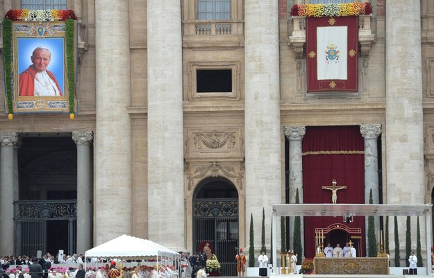 Plac Św. Piotra w Watykanie /ETTORE FERRARI /PAP/EPA