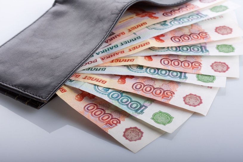 Płaca minimalna w Moskwie stanowiła w czerwcu 2014 roku 42 proc. średniego wynagrodzenia w Rosji /123RF/PICSEL