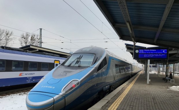 Płacili za Pendolino, jadą starymi wagonami. "PKP InterCity nie będzie zaburzał cyklu sprzedaży" 
