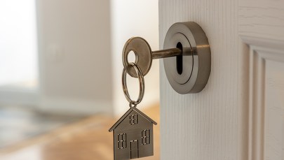 Płacisz, właściciel znika. Oszustwa „na wynajem” w Krakowie