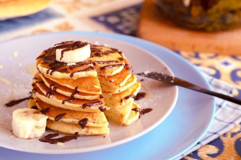 Placki bananowe. Idealny przepis na pyszne, niedzielne śniadanie! /123RF/PICSEL