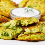 Placki z cukinii. Szybki i tani przepis na obiad dla całej rodziny 