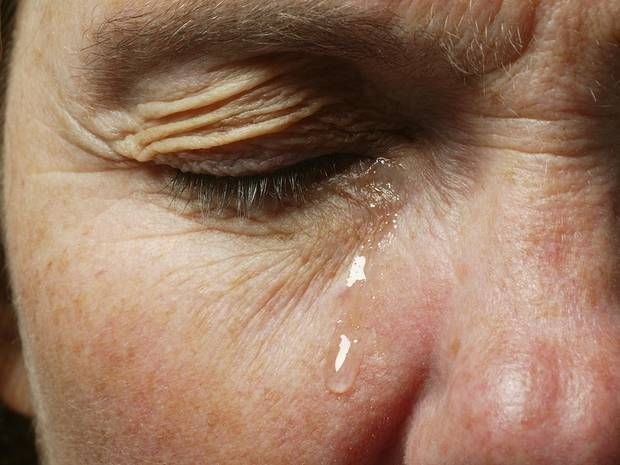 Płacz poprawia nastrój /© Photogenica