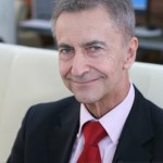 Płakał na każdej rozprawie rozwodowej. Cały dobytek zostawiał żonom