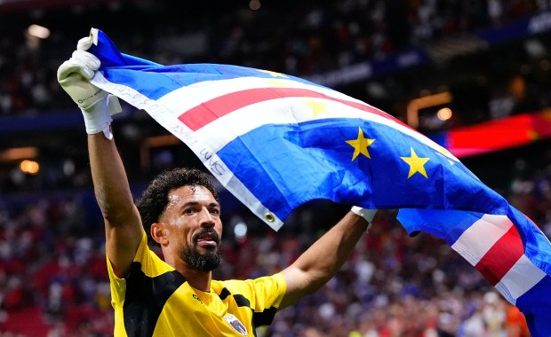Płakał przed kamerami, usłyszał go cały świat. Zwrot w sprawie matki bohatera mundialu