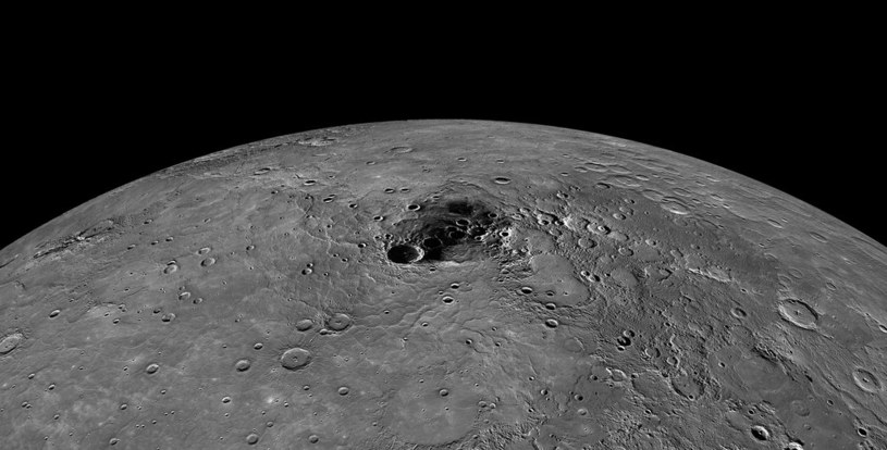 Planeta Merkury jest bardzo podobna do Księżyca /materiały prasowe