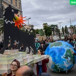 "Planeta, nie zyski". Młodzi ludzie protestują dziś na całym świecie