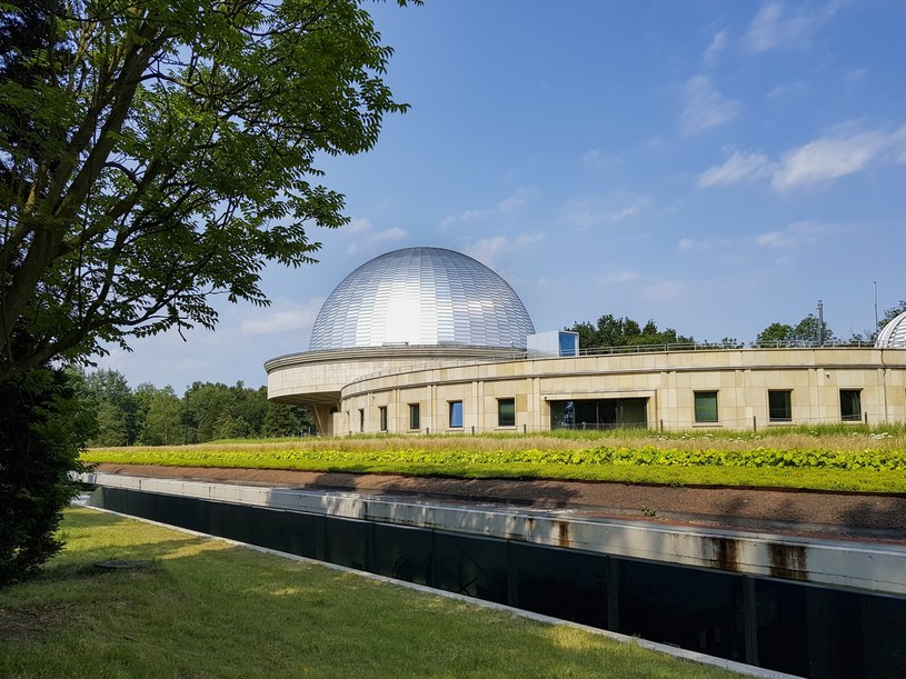 Planetarium Śląskie cieszy się niesłabnącą popularnością. I zdobywa prestiżowe nagrody /Tomasz Kawka/East News /East News