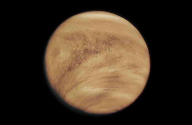 Planetę Wenus otacza pierścień pyłowy /NASA