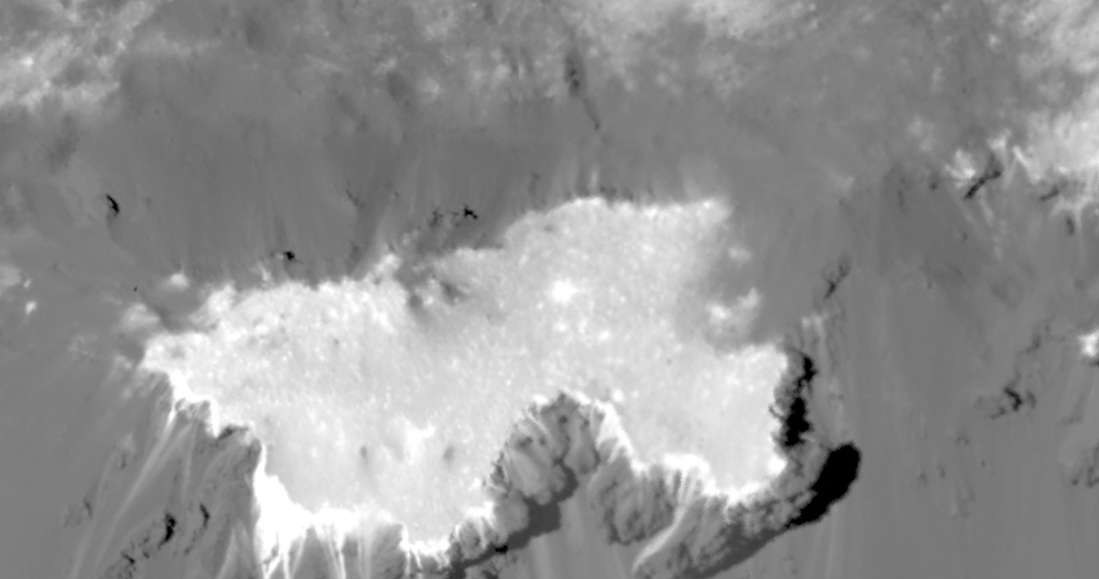 Planetoida Ceres w ujęciu sondy Dawn /NASA