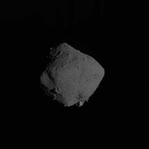 Planetoida Ryugu w obiektywie sondy Hayabusa2 /JAXA, Chiba Institute of Technology, University of Tokyo, Kochi University, Rikkyo University, Nagoya University, Meiji University, University of Aizu, AIST. /Materiały prasowe