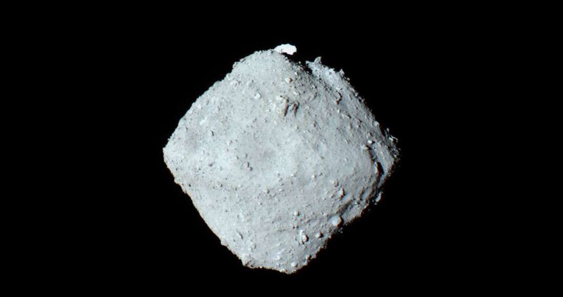 Planetoida Ryugu /materiały prasowe