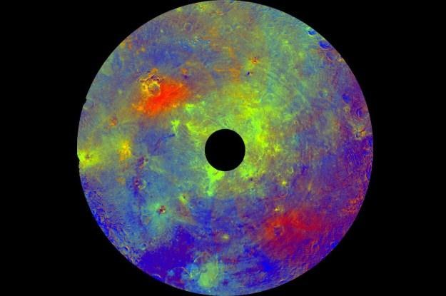 Planetoida Vesta ma wiele cech wspólnych z naszą planetą (Fot. NASA) /INTERIA.PL