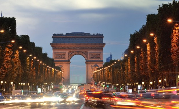 Planujecie podróż samochodem do Francji? Uważajcie na portfele