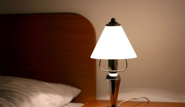 Planujesz czyszczenie lamp? Sprawdź, jak prawidłowo umyć klosze i ich nie uszkodzić