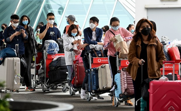 Planujesz podróż za granicę? Sprawdź, jakie restrykcje są w innych krajach 